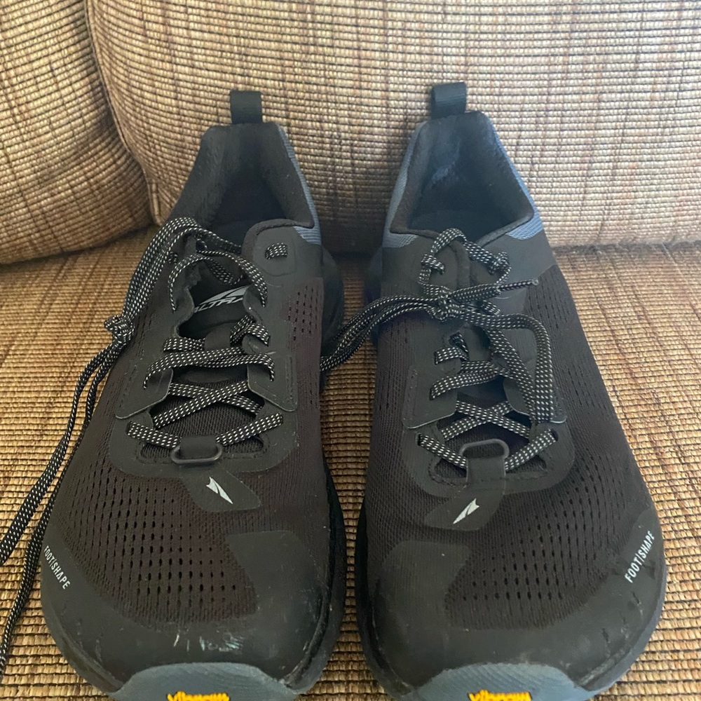Men’s Altra Olympus 4 trail shoes